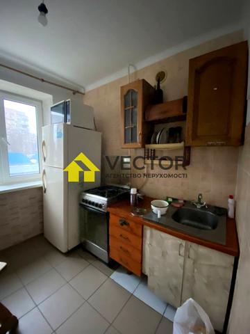 Івана Мазепи вул. (Калініна), 2