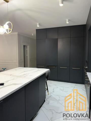 Собранецька вул., (Будинок 4)