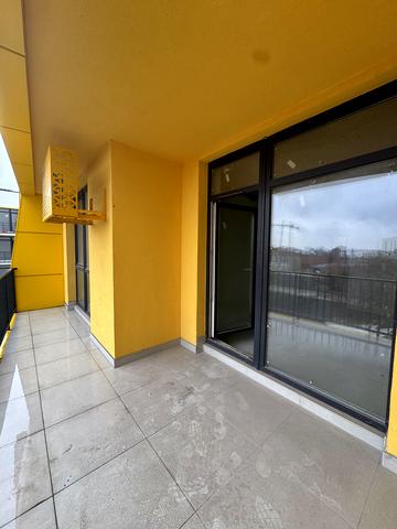 Володимира Навроцького вул., 35