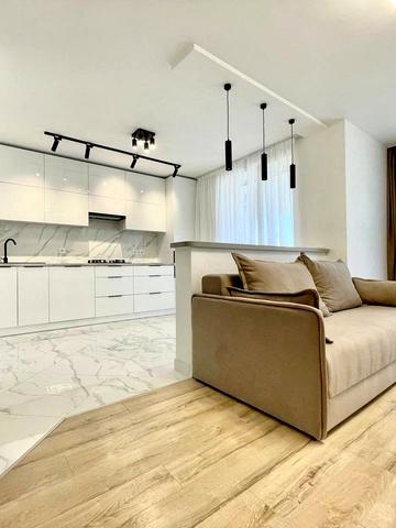 Героїв Чорнобиля вул., 3