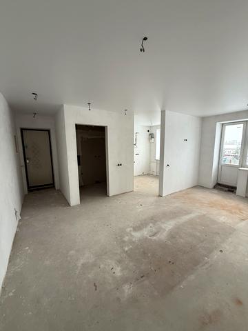 Скарбова вул., 8