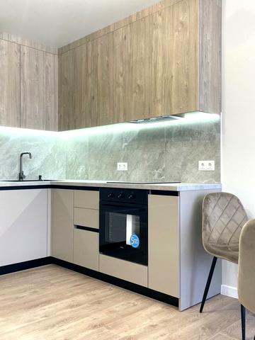 Київська вул., 8-В