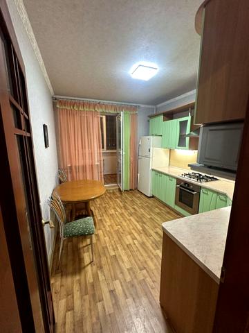 Артеківська вул., 12