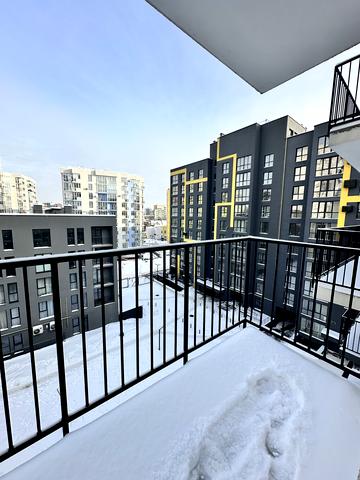 Залізнична вул., 7П