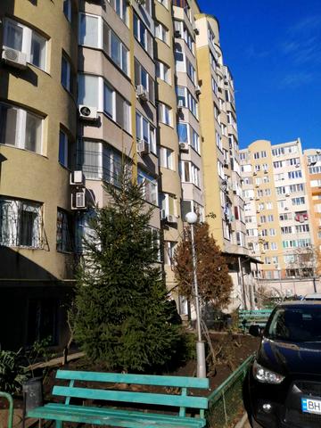 Євгена Чикаленка вул., 59/5