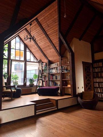 Дівоча вул. (Демченка), 3