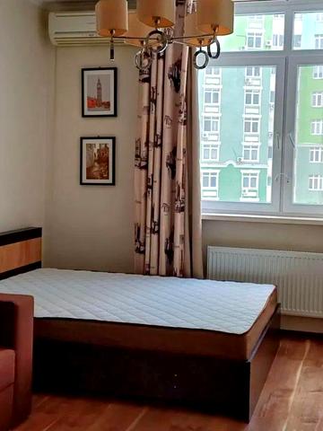 Воскресенська вул., 12-Б