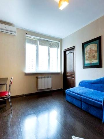 Миколи Руденка бульв. (Кольцова), 14-Д