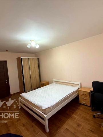 Миколи Вінграновського вул., 2