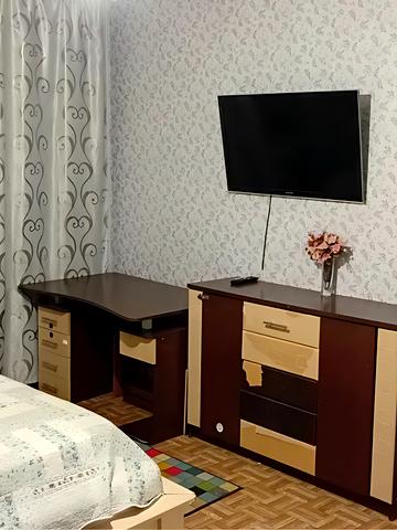 Вишняківська вул., 13