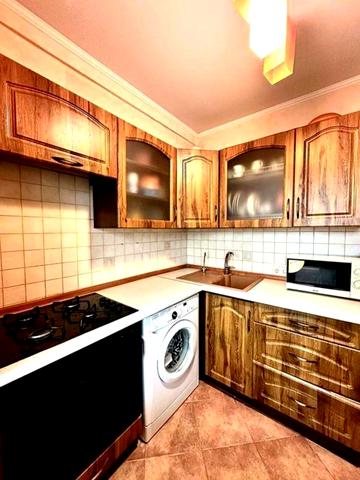 Раїси Окіпної вул., 9