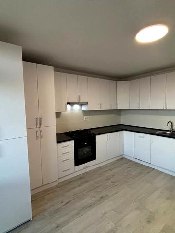 Романа Шухевича вул., 3