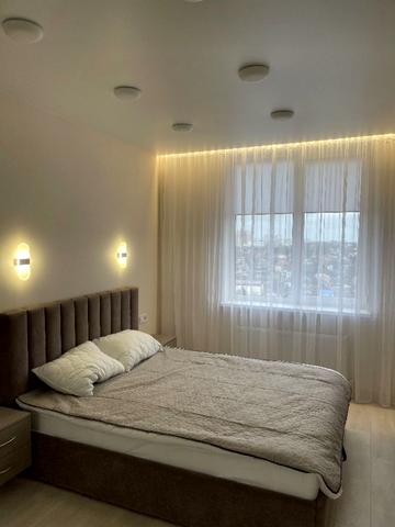 Євгена Чикаленка вул., 43