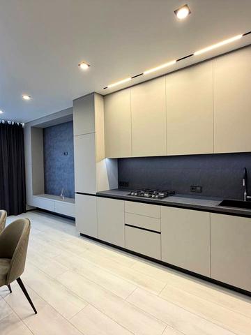 Миколи Боголюбова вул., (Будинок 3)