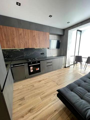 Співдружності вул., 7