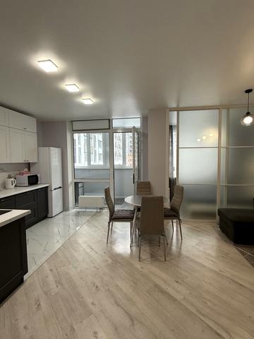 Львівська вул., 15