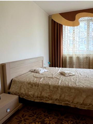 Микитинецька вул., 10