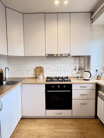 Науки просп. (Леніна), 41а