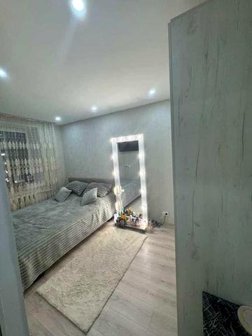 Залізна вул., 56