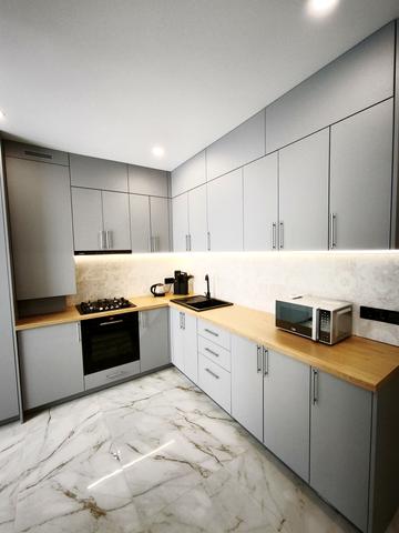 Героїв Небесної Сотні просп., 26/14