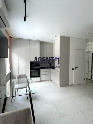 Садова вул., 51-Б