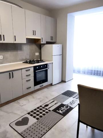 Степана Бандери вул., 30-А