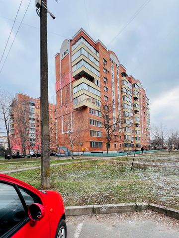 Олександра Бідного вул., 3