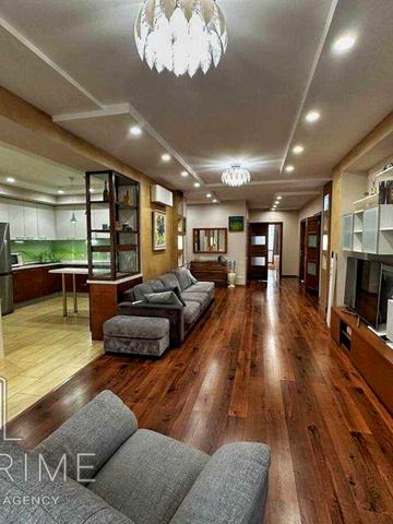 Полтавська вул., 10