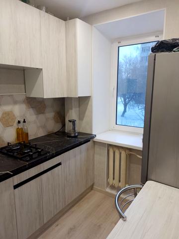 Залізна вул., 56