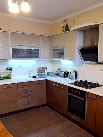 Братів Міхновських вул. (Московська), 32Б