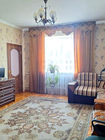 Лесі Українки, 5