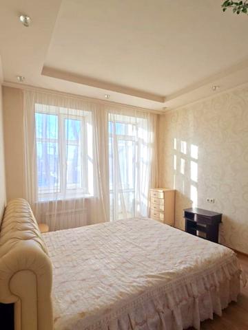 Євгена Котляра вул. (Червоноармійська), 12