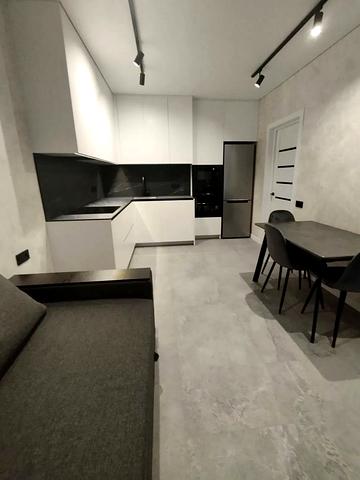 Дніпровська набережна вул., 18-А