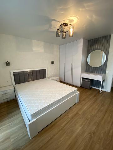 Липинського вул., 11