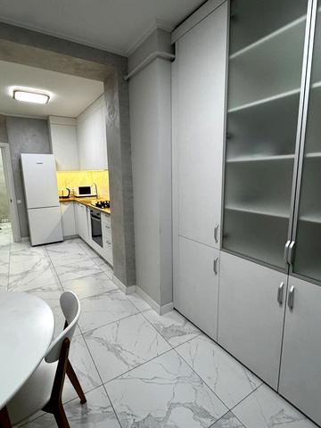 Миру вул., 2-В