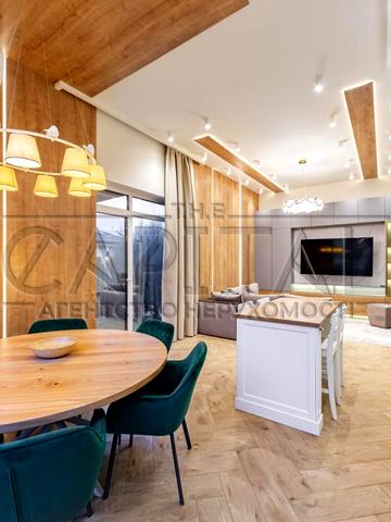 Зоряна вул.