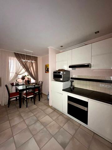 Новорічна вул., 47