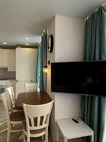 Ювілейний пров., 7