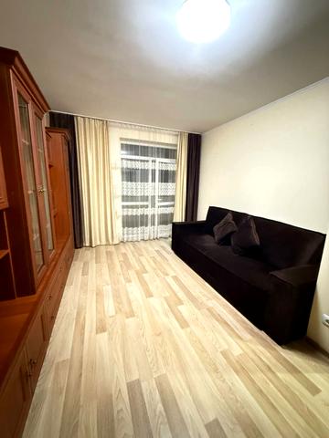 Пилипа Орлика вул., 1-А