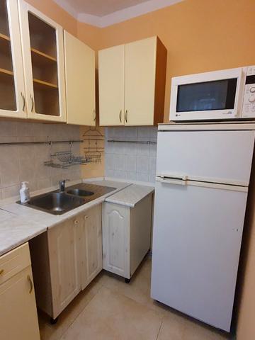 Романа Ратушного вул. (Волгоградська), 2