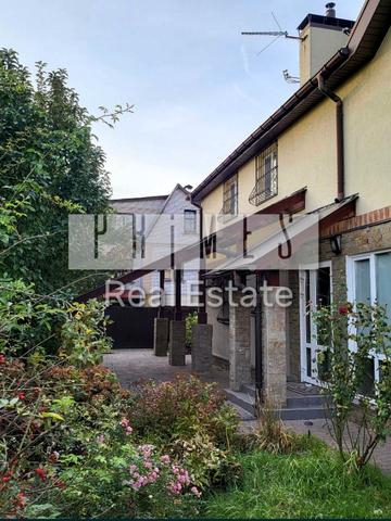 Богатирська вул.