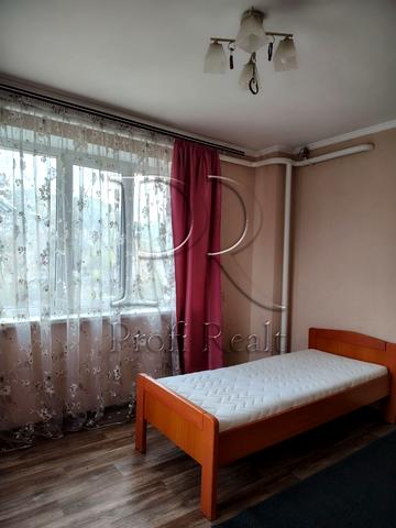 Володимирська вул.