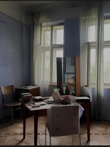 Миколи Лисенка вул., 27