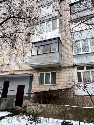 Олега Антонова вул. (Карла Маркса), 40а