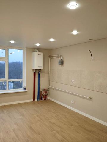 Будівельників вул., (Будинок)