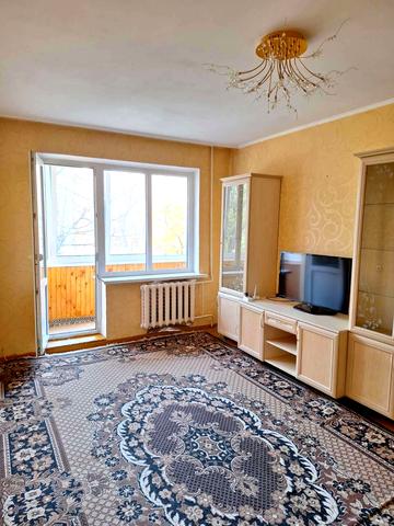 Довженка вул., 3