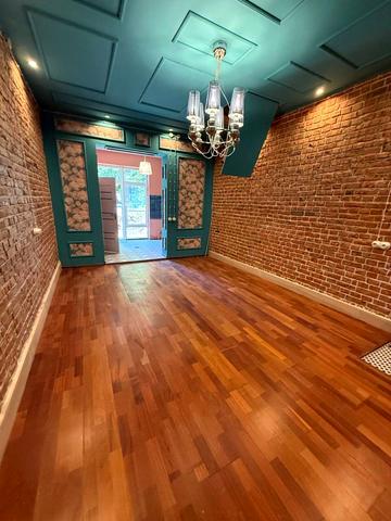 Івана Франка вул., 43