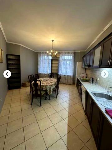 Панаса Мирного вул., 16/13