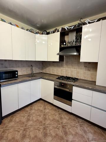 Алана Шепарда вул. (Суворова), 14