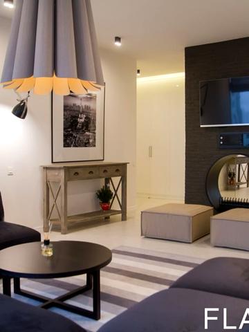 Дніпровська набережна вул., 14-Б